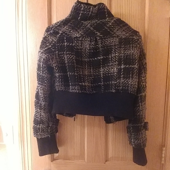 Jacket - Picture 3 of 3